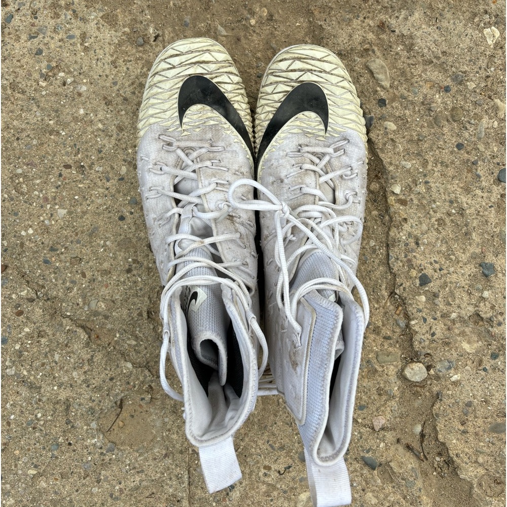 Football cleats